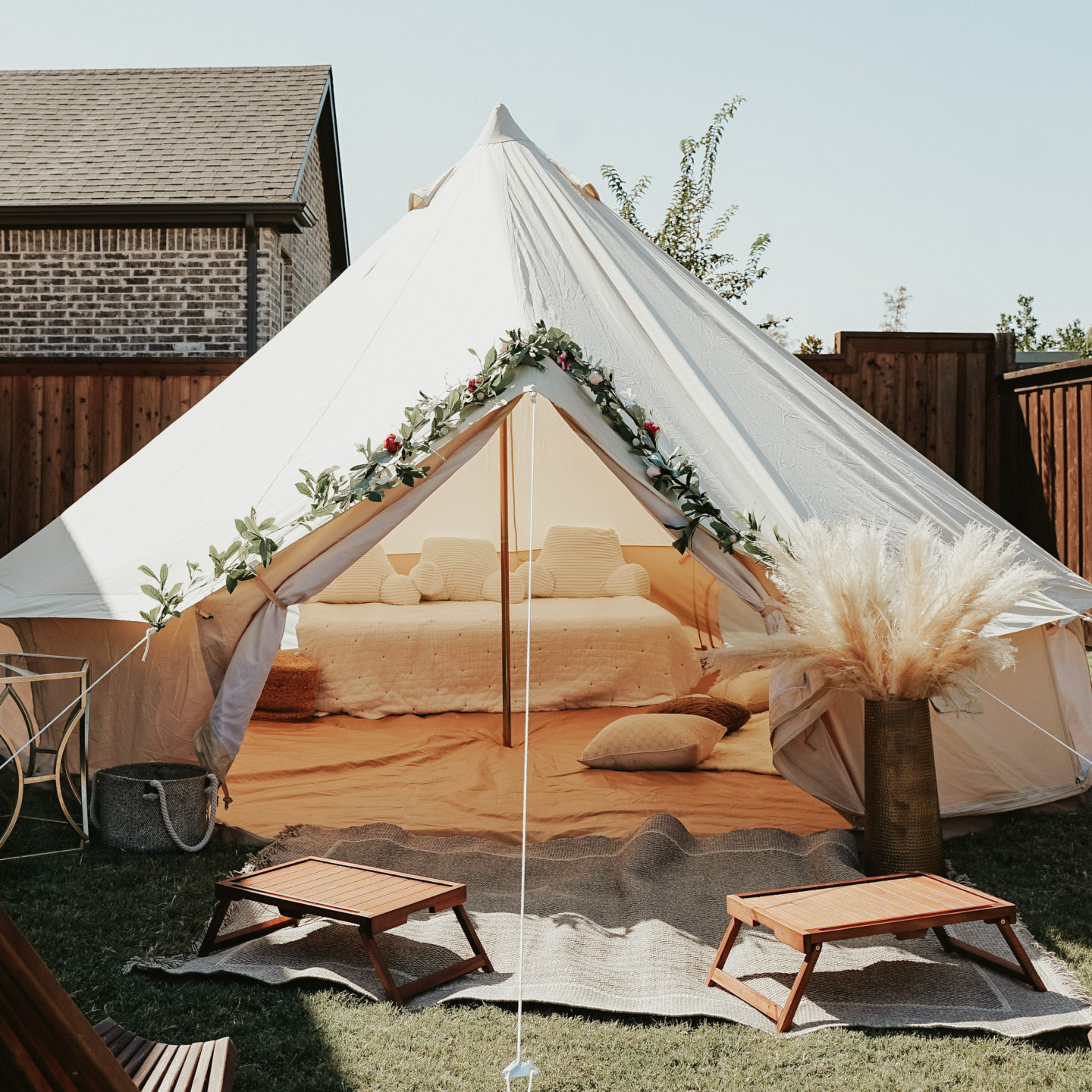 The Ultimate "Glamping Style" Party at Home - Tiffany Durrah